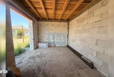 Casă cu 4 camere cu Teren 470 Mp în Central