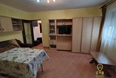 Apartament cu 2 camere semidecomandat, mobilat în Valenta - 4