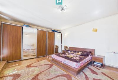 Casă individuală cu 8 camere cu Teren 680 Mp în Mehala - 9