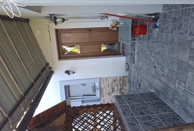 Apartament cu 3 camere nedecomandat în Central