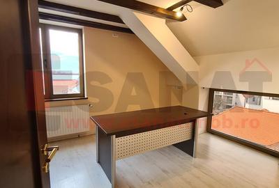 Apartament cu 4 camere în Calea Dumbrăvii - 1