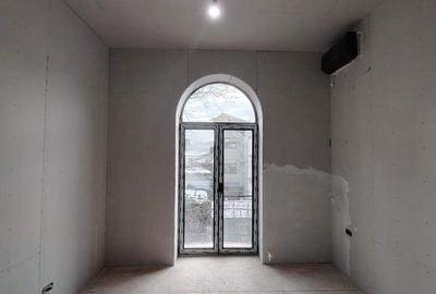 Apartament cu 4 camere semidecomandat în Central - 3