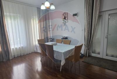 Casă individuală cu 6 camere cu Teren 389 Mp în Micro 3 - 18