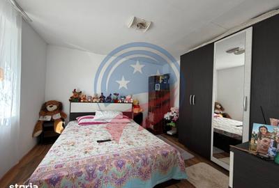 Casă cu 3 camere cu Teren 500 Mp în Șimnicu de Sus