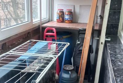 Apartament cu 3 camere semidecomandat în Titan - 9