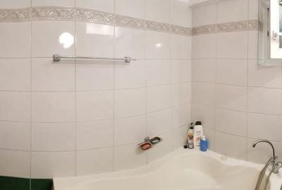 Apartament cu 3 camere decomandat în Corina - 6
