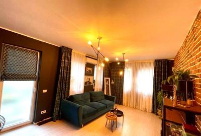 Apartament cu 2 camere decomandat, mobilat în Central