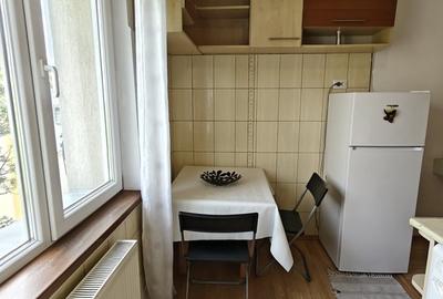 Garsonieră decomandată în Costin Georgian - 2