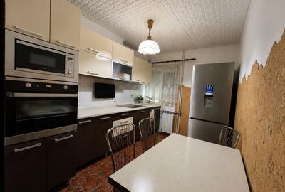 Apartament cu 3 camere semidecomandat în Nufărul - 3