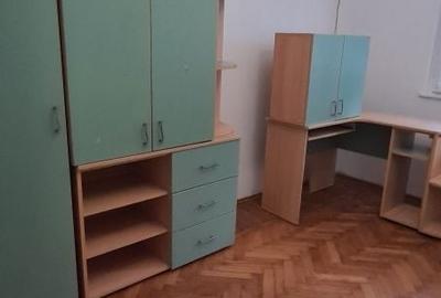 Apartament cu 3 camere semidecomandat în Central - 4