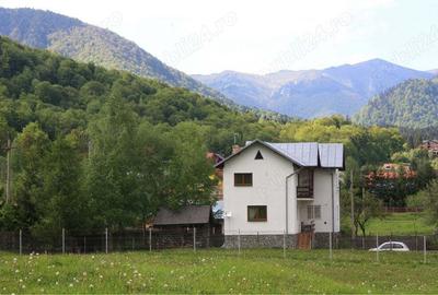 Casă cu 5 camere cu Teren 396 Mp în Cheia - 10