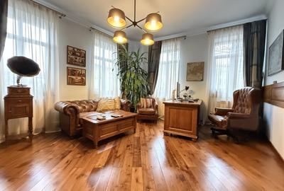 Casă individuală cu 10 camere cu Piscina în Unirii