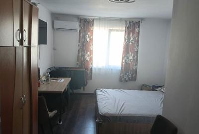Garsonieră decomandată în Central - 1