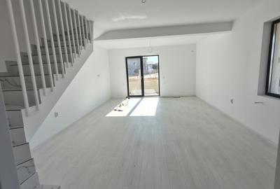 Duplex cu 4 camere cu Canalizare în Haliu - 6
