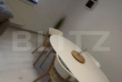 Casă cu 6 camere cu Teren 1000 Mp în Mereni