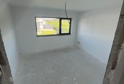 Casă cu 4 camere cu Teren 350 Mp în Jucu - 11