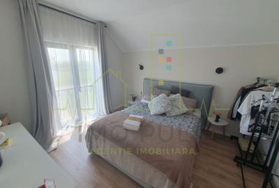 Duplex cu 5 camere cu Canalizare în Moșnița Veche - 9
