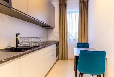 Apartament cu 2 camere decomandat în 1 Mai