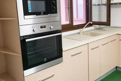Casă cu 3 camere cu Teren 237 Mp în Andronache