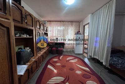 Garsonieră semidecomandată, mobilată în Dărmănești