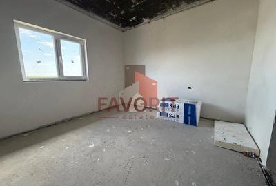 Casă cu Teren 540 Mp în Sânandrei