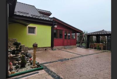 Casă cu 4 camere cu Canalizare în Păulești - 2