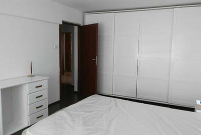 Apartament cu 4 camere decomandat în Apusului - 6