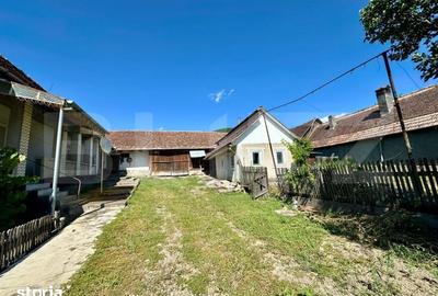 Casă cu 4 camere cu Teren 5049 Mp în Central