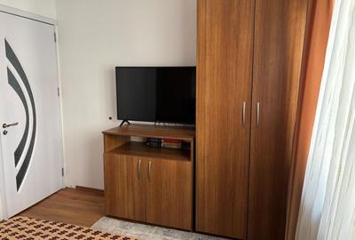 Apartament cu 2 camere semidecomandat, mobilat în Poarta 6 - 2