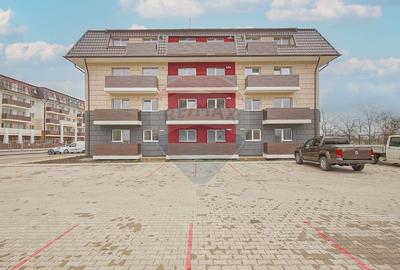 Apartament cu 3 camere decomandat în Sânpetru