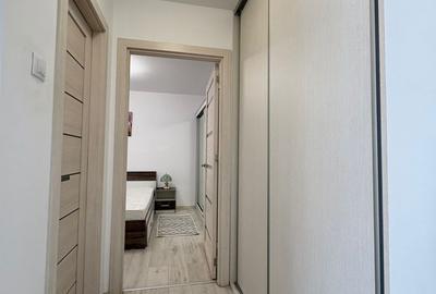 Apartament cu 2 camere semidecomandat, mobilat în Militari