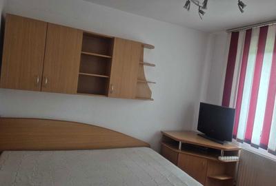 Apartament cu 3 camere decomandat în Exterior Vest - 4