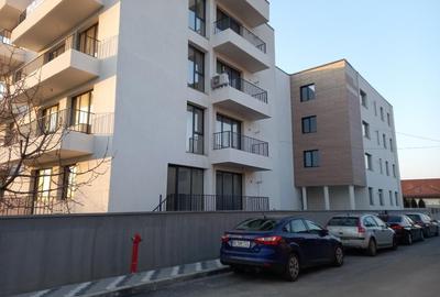 Apartament cu 3 camere decomandat în Ștefăneștii de Jos - 1