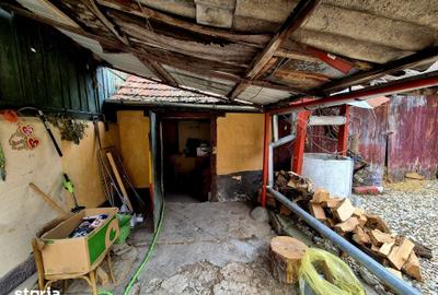 Casă cu 2 camere cu Teren 662 Mp în Bunești