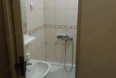 Garsonieră semidecomandată în Sud
