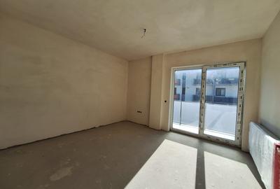 Apartament cu 3 camere semidecomandat în Florești - 7