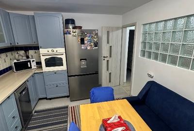 Apartament cu 4 camere decomandat, mobilat în Sebastian