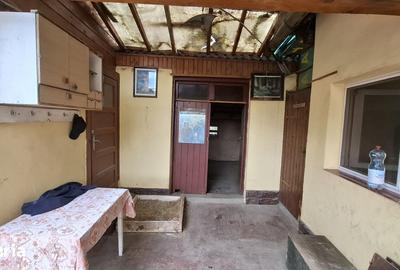 Casă cu 2 camere cu Teren 367 Mp în Central