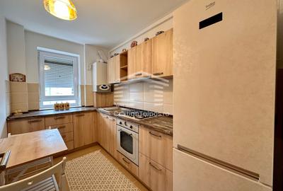 Apartament cu 2 camere decomandat, mobilat în Tractorul - 5
