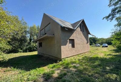 Casă cu 5 camere în Hemeiuș - 1
