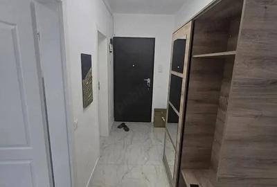 Garsonieră decomandată, mobilată în Politehnica