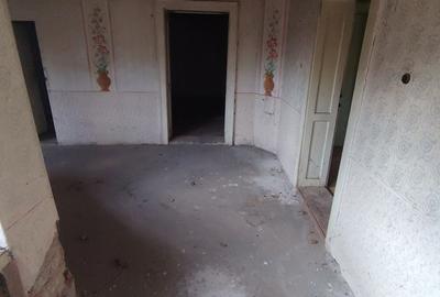 Casă cu 4 camere cu Teren 1554 Mp în Central - 4
