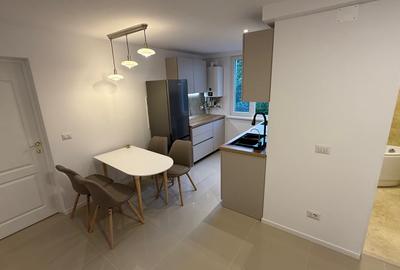 Apartament cu 2 camere decomandat, mobilat în Precista