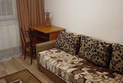 Apartament cu 3 camere semidecomandat, mobilat în Alexandru cel Bun - 2