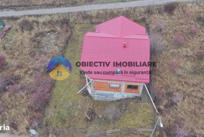 Casă cu 4 camere în Valea Albă