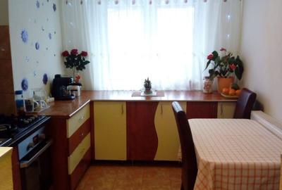 Apartament cu 3 camere decomandat în Nord