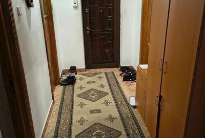 Apartament cu 4 camere decomandat, mobilat în Donici - 2
