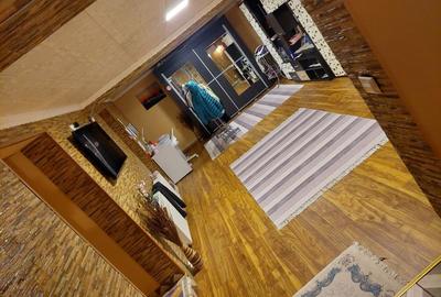 Casă cu 4 camere în Valea Roșie