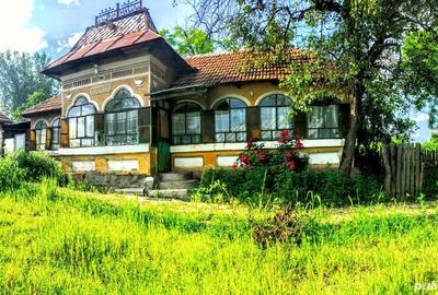 Casă cu Teren 964 Mp în Orlești