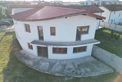 Casă cu Teren 596 Mp în Vladimirescu - 3